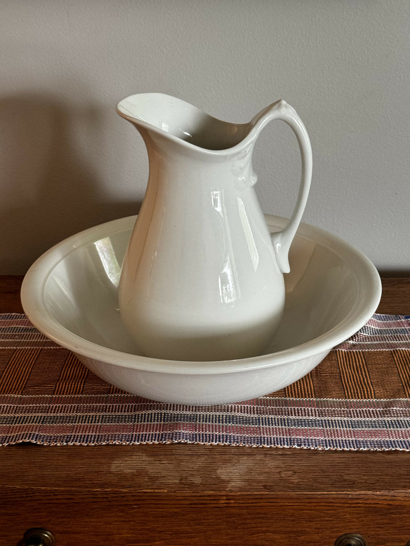 Antique ironstone wash basin and pitcher – The Hobnobber, image size:800x1067