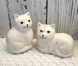 Vintage Cat Salt & Pepper Shakers