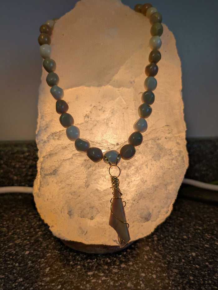 Necklace with wire wrapped pendant