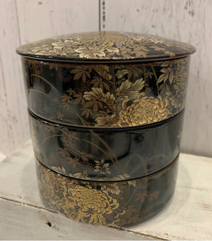 VINTAGE JAPANESE BENTO BOX
