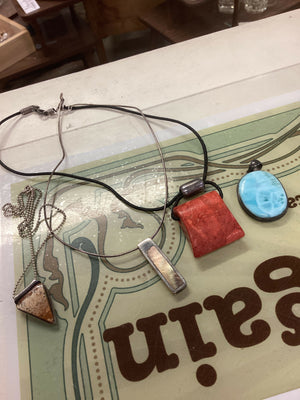 Vintage Stone Pendant (various stones not authenticated)