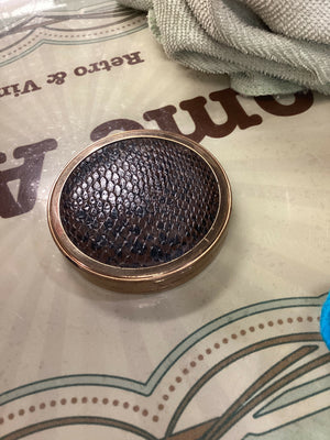 Vintage Kigu Compact. Made in England