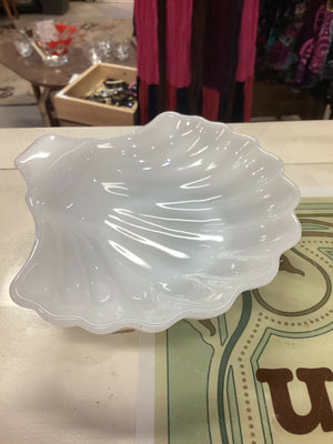 Vintage Milk Glass Vintage Soap Sea Shell Candy Dish Anchorware White