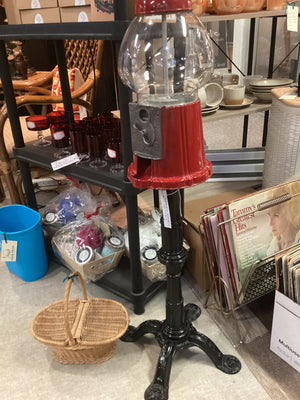 Vintage Bubble Gum Machine & stand (new acrylic globe)