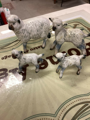 BESWICK Sheep (Damaged & some repairs set 4)