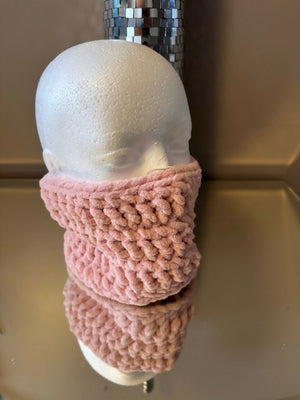 neck warmer pink