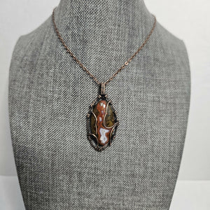 Dry head agate necklace