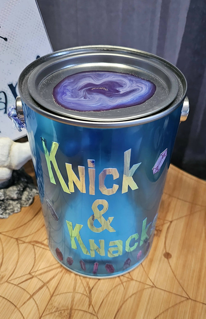 Knick & Knacks stash tin