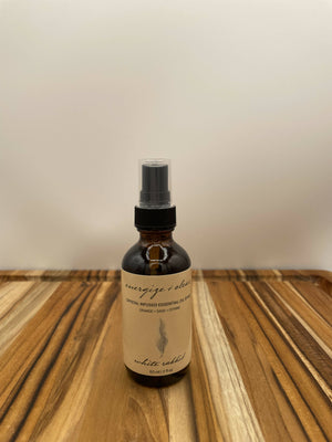 ENERGIZE AND CLEAR ORANGE AND SAGE CRYSTAL INFUSED ESSENTIAL OIL SPRAY-2 OZ BOTTLE