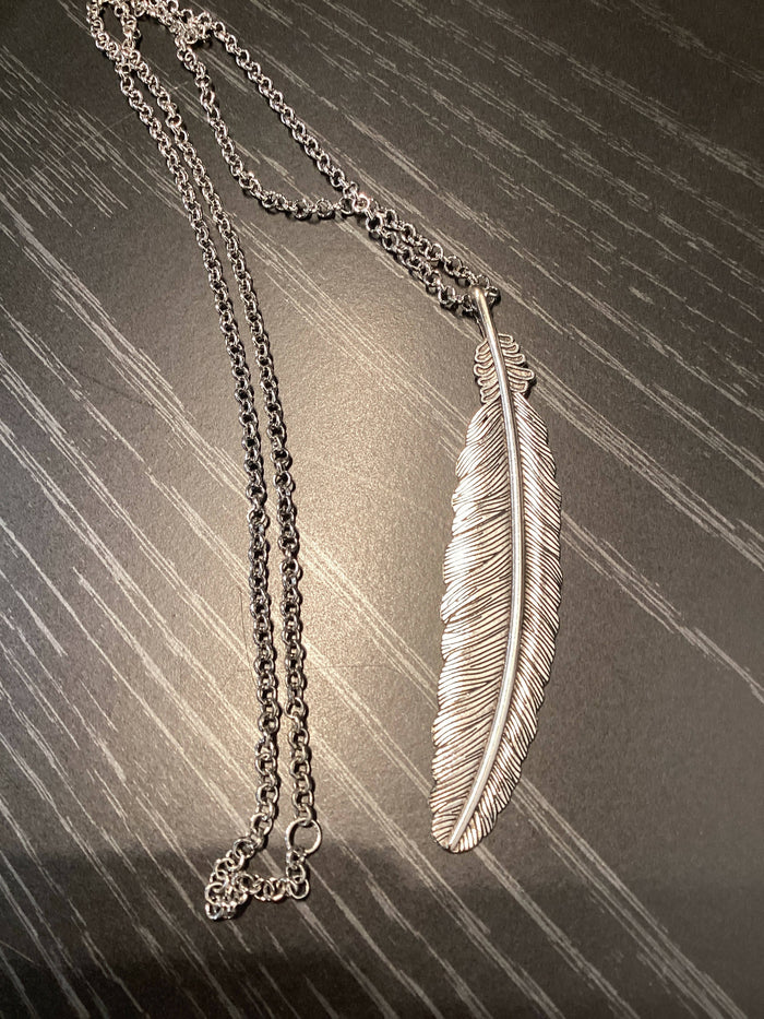 Metal Feather Necklace