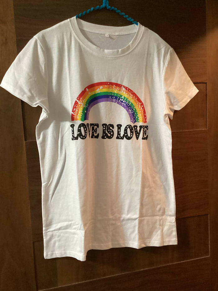 Love is Love T-Shirt Drinkle Mall location