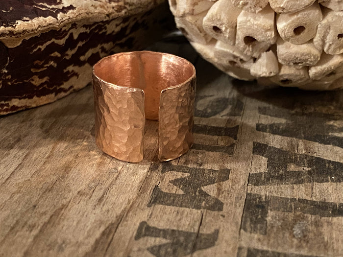 Copper Hammered Ring/by Simply de novo Creations